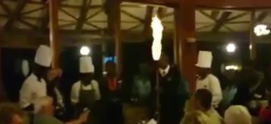 Video: Geburtstagsfeier auf afrikanisch