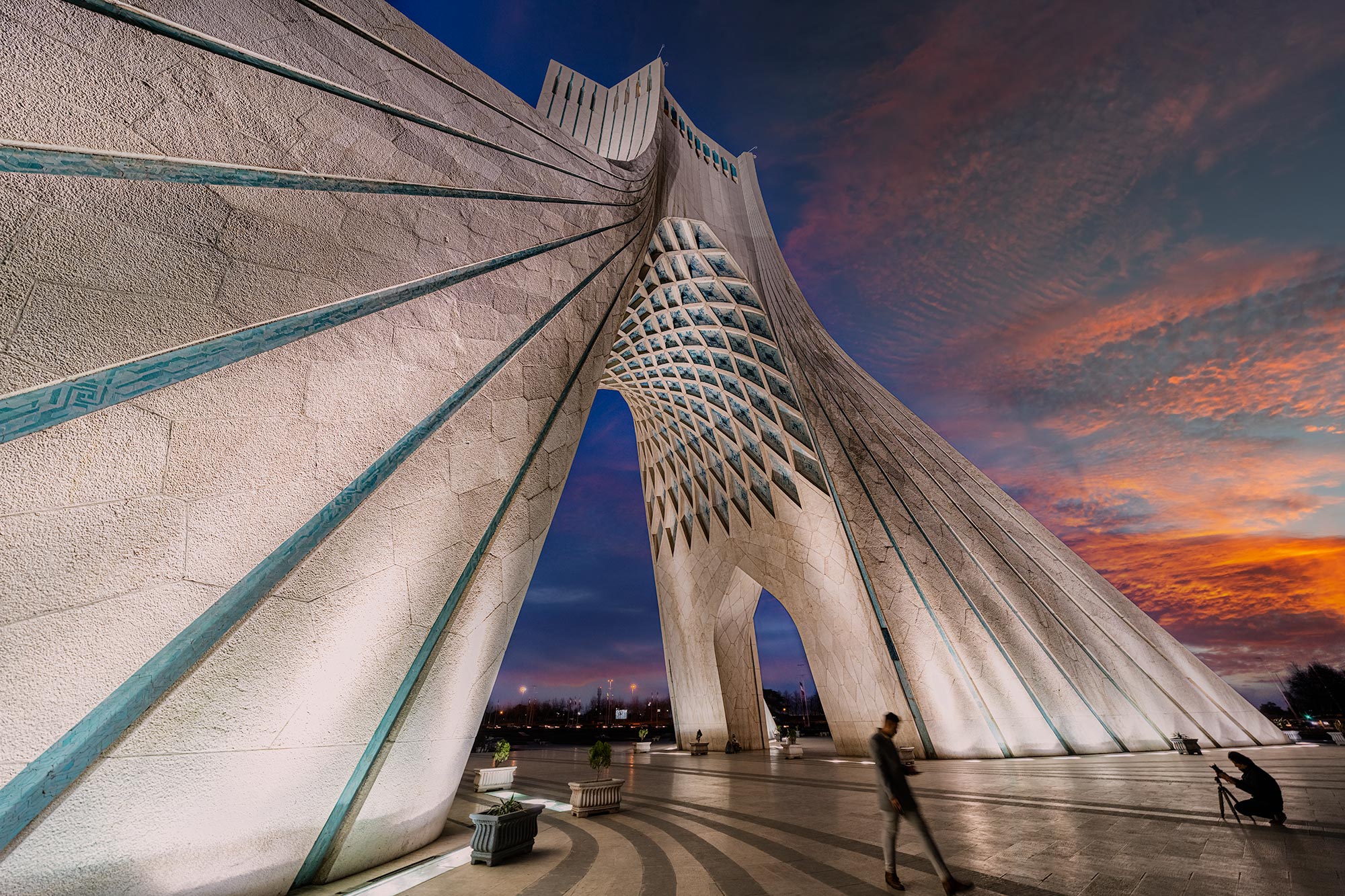 Azadi Platz in Teheran fotografiert auf einer Fotoreise durch den Iran mit Benny Rebel Fotosafaris GmbH.